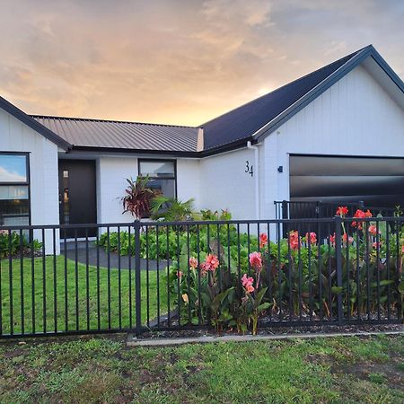 Relaxing Home Close 2 Beach With Spa - Pool Nov! Papamoa Exterior foto